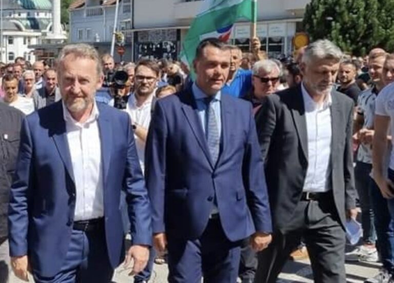 Potvrđena optužnica protiv Bege Gutića. Gutić optužen za primanje mita, trgovinu uticajem i zloupotrebu položaja.