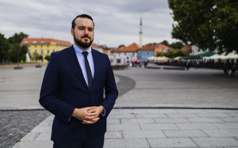 Raskol u SBiH u TK: Da li odlazi najistaknutiji član stranke u Tuzli Admir Čavalić?