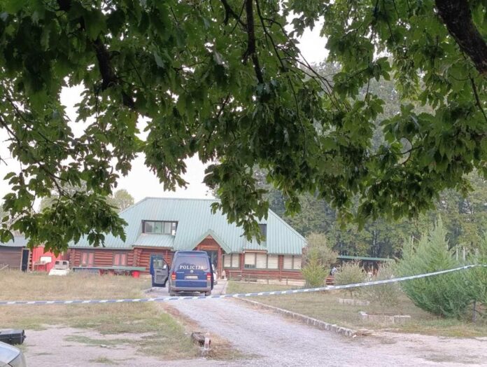 Policijska potraga nakon trostrukog ubistva na strelištu kod Danilovgrada Policijska potraga nakon trostrukog ubistva na strelištu kod Danilovgrada