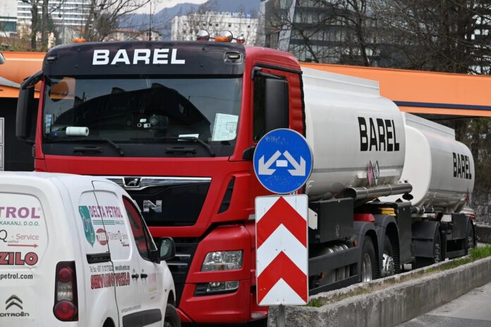 Benzinska pumpa i rast cijena dizela i benzina
