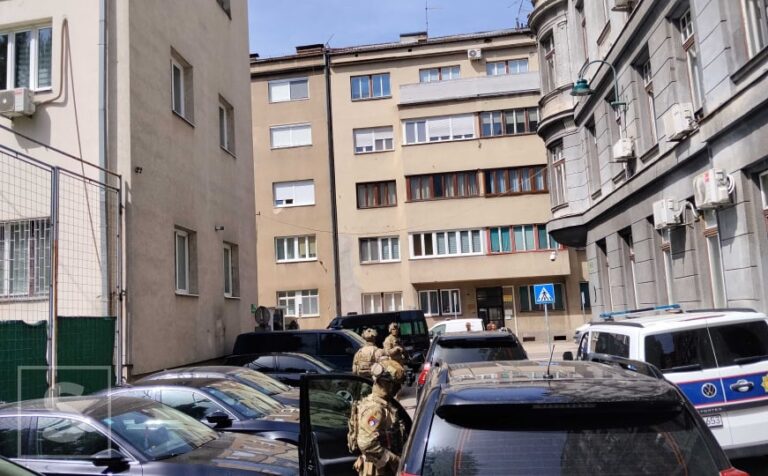 Policijski službenici tokom akcije Catering u Sarajevu