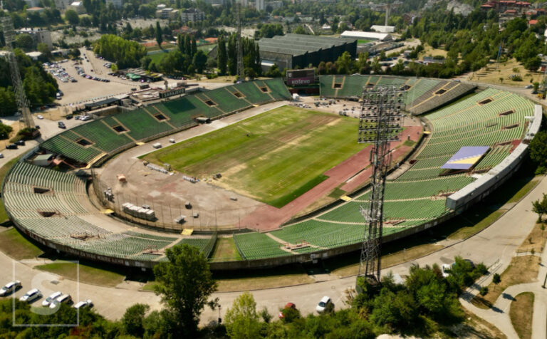 Teren stadiona Asim Ferhatović Hase u Sarajevu prije odluke o domaćinstvu FK Sarajeva
