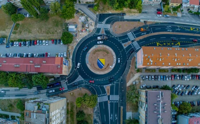 Novi kružni tok na Južnoj longitudinali na Grbavici snimljen iz zraka
