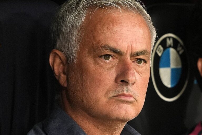 Jose Mourinho vodi Real Madrid tokom utakmice protiv Malage