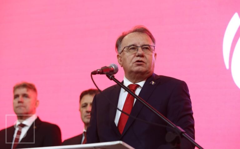Bakir Izetbegović i predstavnici SDP-a u političkoj raspravi o karakteru rata u Bosni i Hercegovini