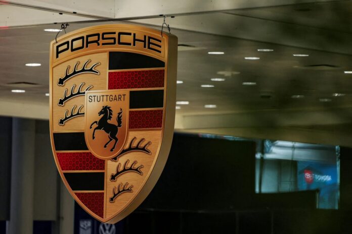 Porscheov patentirani mjenjač s tri režima vožnje