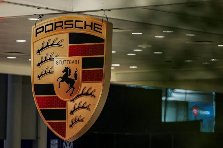 Porscheov patentirani mjenjač s tri režima vožnje