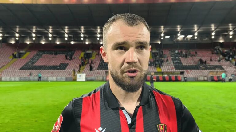 Anes Mašić slavi pogodak Čelika protiv Radnika
