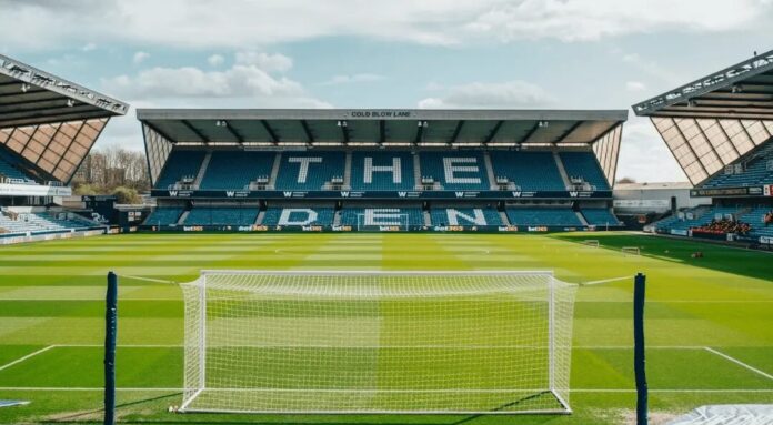 Dockers Derby se vraća nakon 16 godina: Millwall dočekuje West Ham - Facebook Millwall i West Ham pred povratak Dockers Derbyja na stadionu The Den