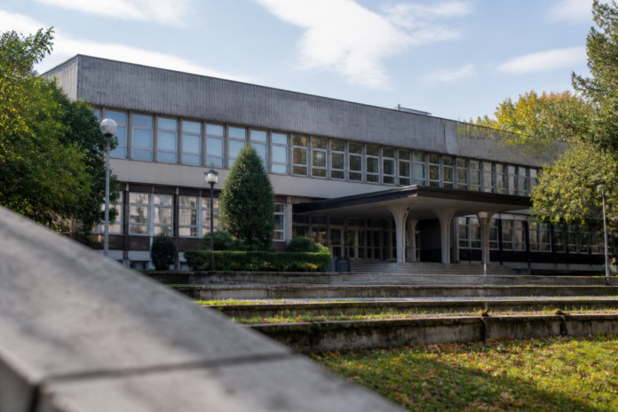 Dokumentacija o ugovoru Univerziteta u Tuzli i firme Digitalni ozon