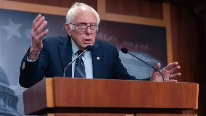 Bernie Sanders predstavlja prijedlog zakona o regulaciji vještačke inteligencije