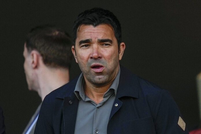Deco tokom obraćanja o transferu Juliana Alvareza u Barcelonu