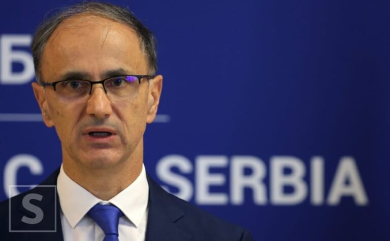 Avion i dokumentacija za odobrenje preleta između Srbije i BiH