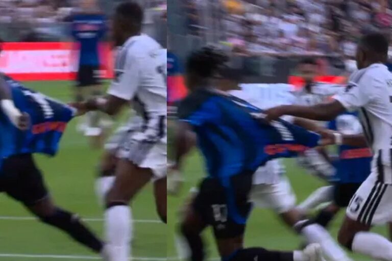 Duel igrača Juventusa i Atalante u kaznenom prostoru tokom utakmice Serije A