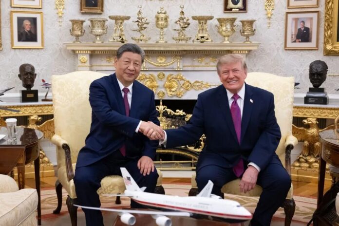 Trgovinsko primirje Kine i SAD-a otvara prostor za nove pregovore - Facebook Xi Jinping i Donald Trump tokom razgovora o trgovinskim odnosima Kine i SAD-a