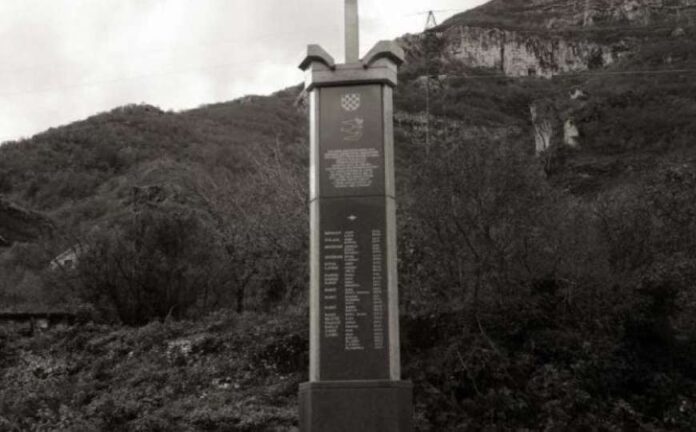 Spomen-obilježje žrtvama zločina u Grabovici kod Jablanice