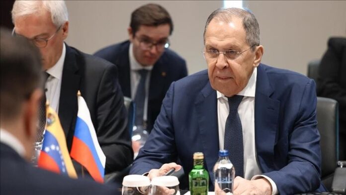 Sergej Lavrov i Johann Vadeful na sastanku u New Yorku uz dosje o Buči