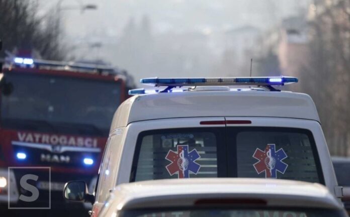 Sudar dva automobila na raskrsnici na Ilidži
