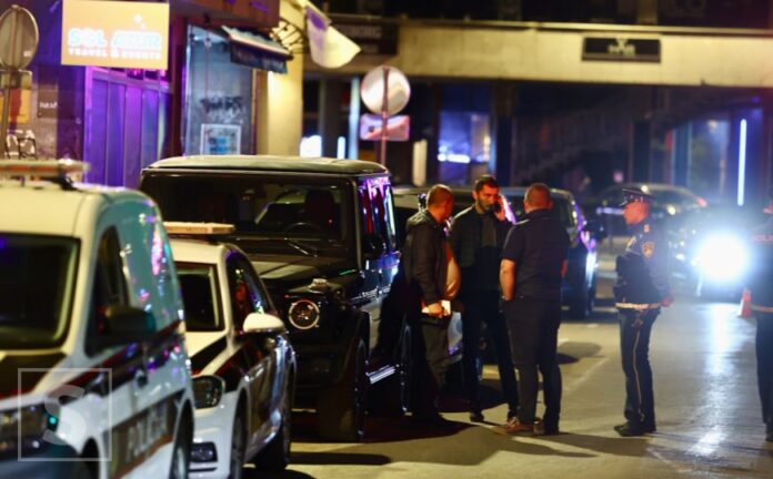 Policijski uviđaj nakon pucnjave u Paromlinskoj ulici u Sarajevu
