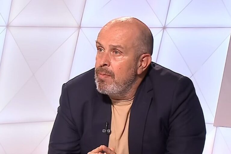 Kerim Alajbegović i Esmir Bajraktarević tokom nastupa za reprezentaciju Bosne i Hercegovine