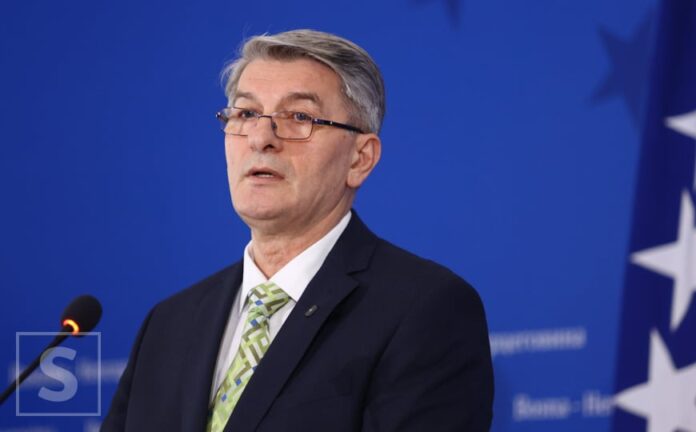 Šemsudin Mehmedović na konferenciji za medije u Sarajevu