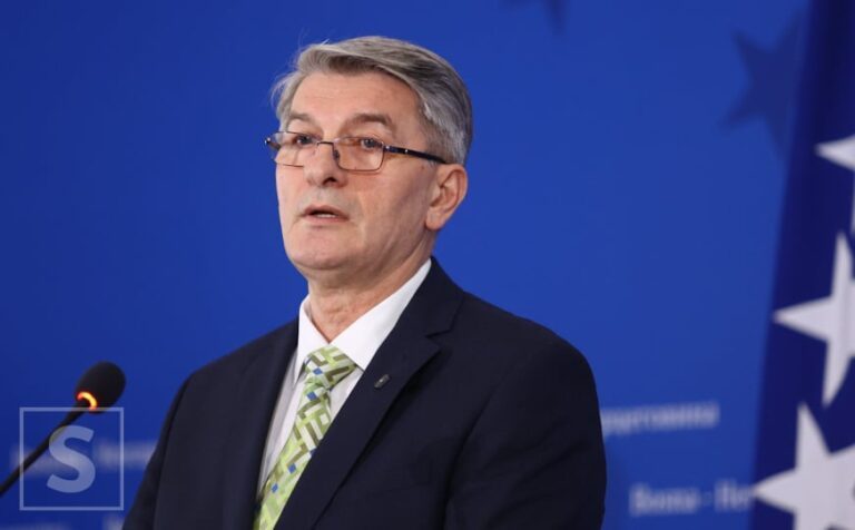 Šemsudin Mehmedović na konferenciji za medije u Sarajevu