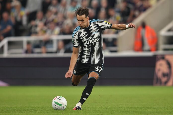 Amar Dedić u dresu Newcastle Uniteda tokom utakmice