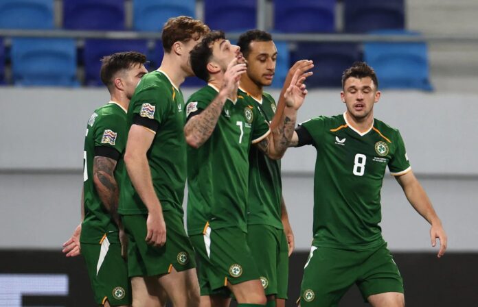 Troy Parrott slavi gol Republike Irske protiv Izraela