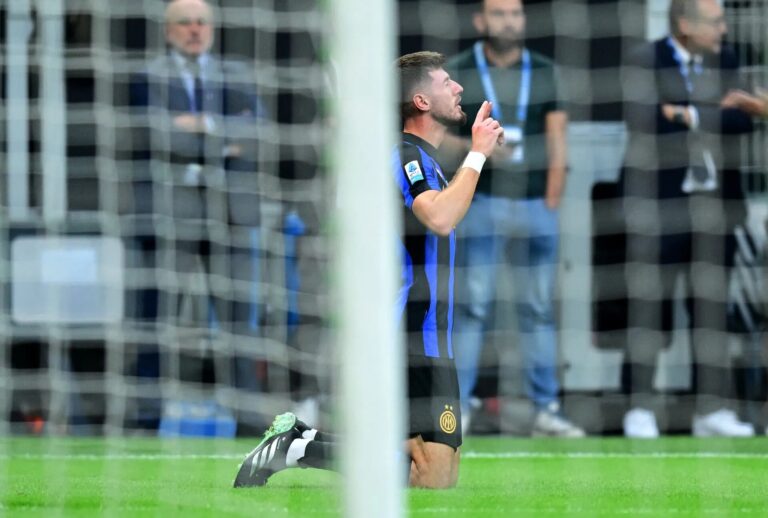 Petar Sučić slavi pogodak Intera protiv Parme u Serie A
