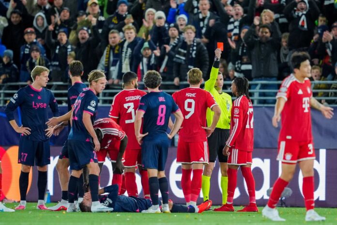 Michael Olise tokom utakmice Bayerna i Vikinga