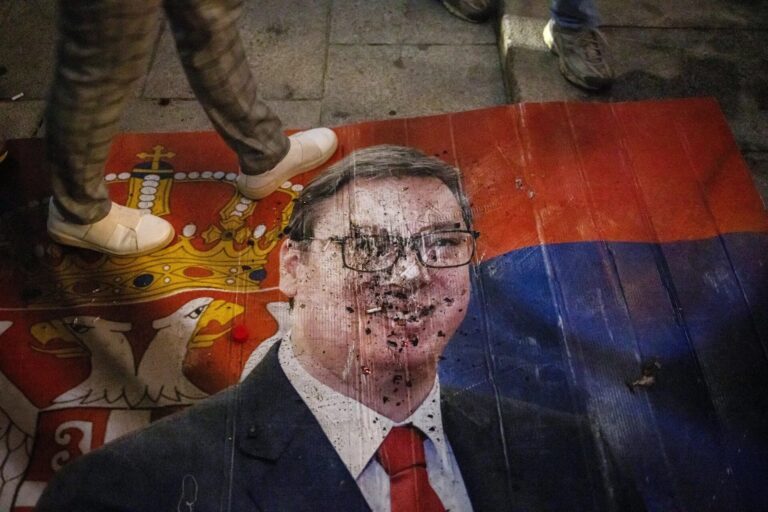 Glasanje na vanrednim parlamentarnim izborima u Srbiji