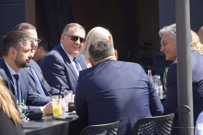 James Blair i Chris LaCivita tokom angažmana za Vladu Republike Srpske pred izbore