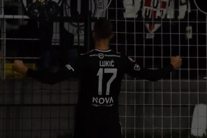 Jovo Lukić slavi pogodak za Universitateu Cluj protiv Corvinula Jovo Lukić slavi pogodak za Universitateu Cluj protiv Corvinula