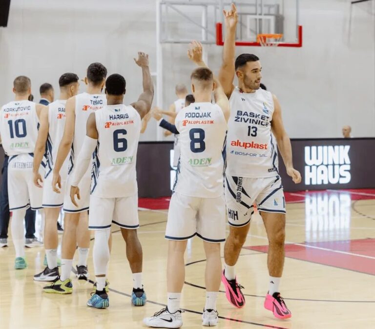 Košarkaši Basket Živinica na domaćem parketu protiv Virtusa