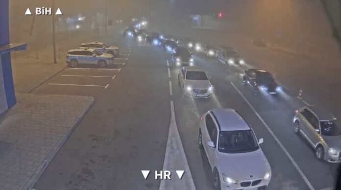 Magla i radovi usporavaju saobraćaj na cestama u Bosni i Hercegovini