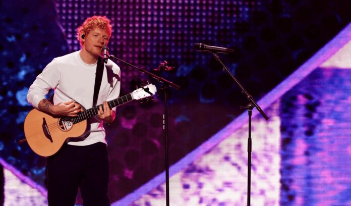 Ed Sheeran na koncertu tokom turneje uz nove predgrupe