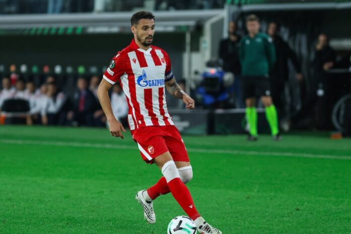 Rade Krunić postiže pogodak za Crvenu zvezdu protiv Lugana