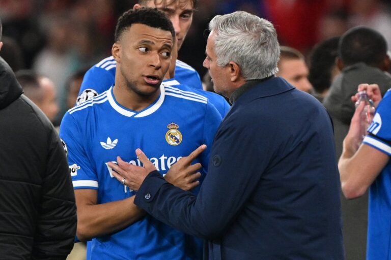 Kylian Mbappe u dresu Real Madrida tokom utakmice