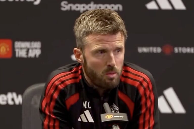 Michael Carrick tokom obraćanja novinarima o stanju Manchester Uniteda