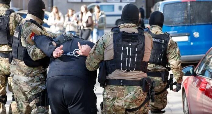Policijska ilustracija hapšenja osumnjičenog za razbojništvo u Sarajevu