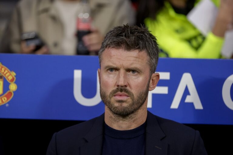 Kamere snimaju igrače Manchester Uniteda u trening-centru Carrington