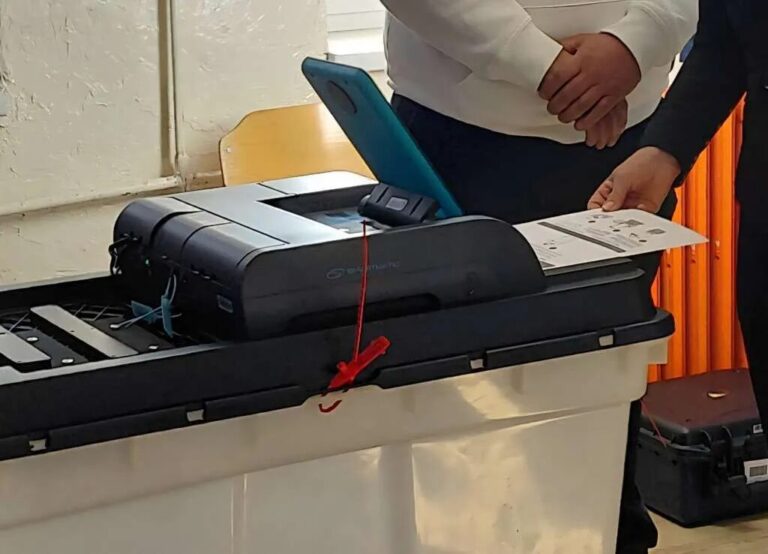 Skeneri i izborna tehnologija tokom obrade glasačkih listića