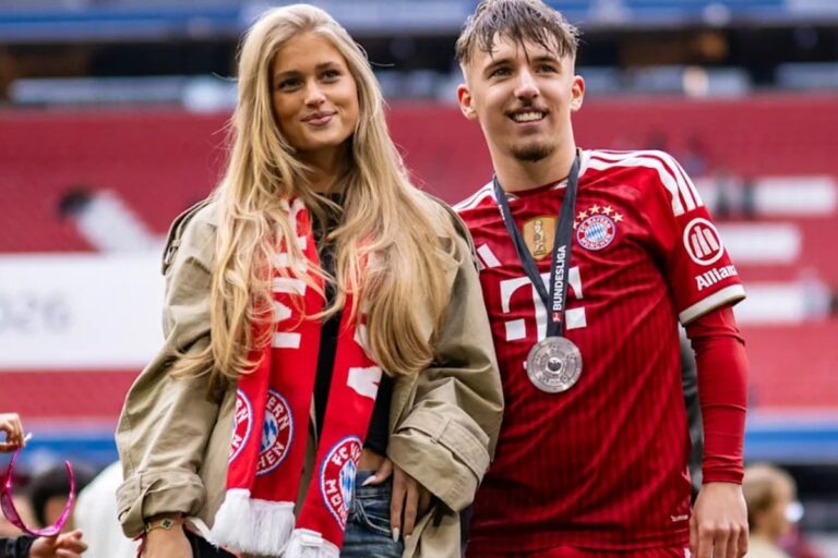 Lennart Karl u dresu Bayerna tokom utakmice