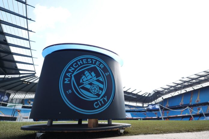 Grb Manchester Cityja uz najavu odluke o kazni u januaru