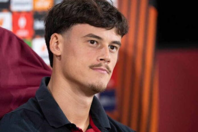 Mile Svilar na golu Rome tokom utakmice Serie A