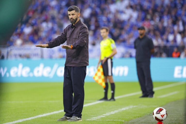 Miron Muslić tokom utakmice Schalkea protiv Freiburga