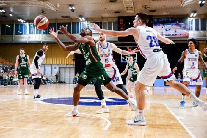 Košarkaši Cedevite Olimpije u utakmici Eurocupa protiv Rigasa