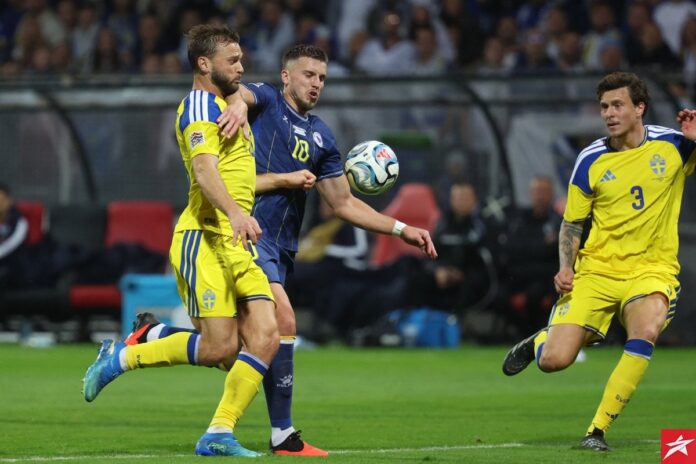 Ermedin Demirović postiže atraktivan pogodak na zagrijavanju u Zenici