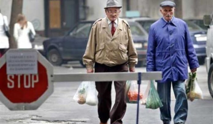 Starije osobe u centru za zdravo starenje u Sarajevu