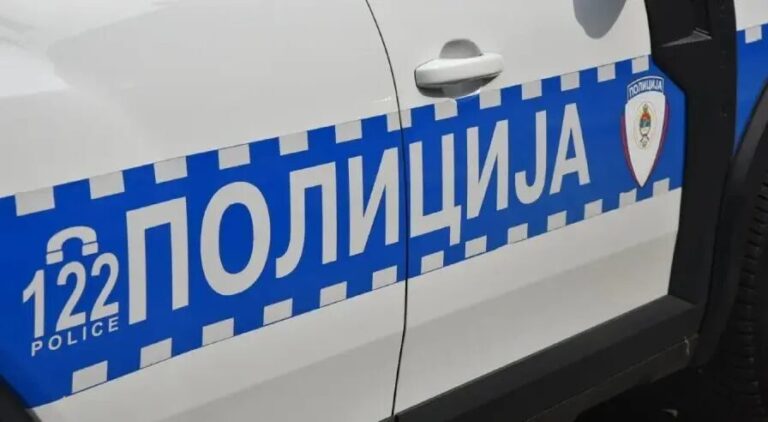 Policija tokom istrage oružane pljačke u Banjoj Luci